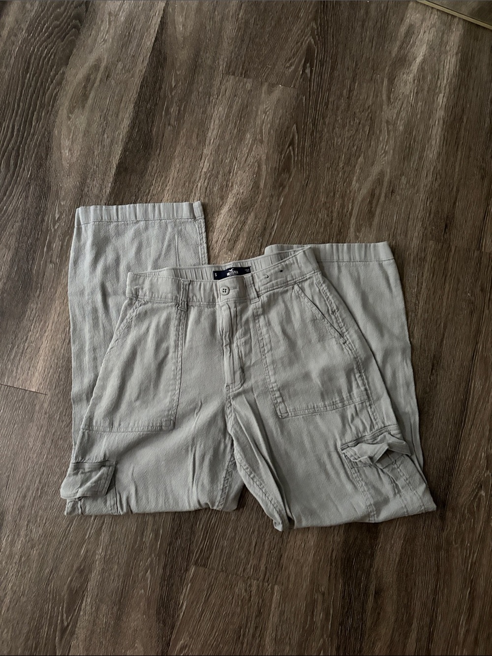 Hollister Light Gray Cargo Pants